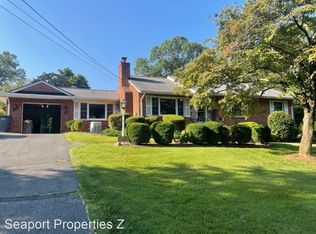 1221 Morningside Ln, Alexandria, VA 22308