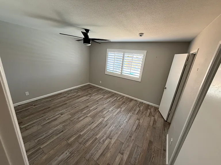 12401 N Columbine Dr — Photo 12