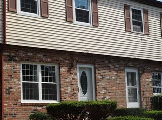 204 Village Dr #204, Buzzards Bay, MA 02532