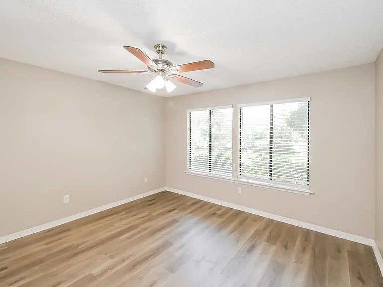 4176 Rollingwood Ct — Photo 11