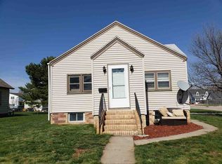 722 9th St, Gothenburg, NE 69138
