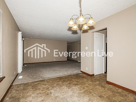 5th image of 8105 Clayburn Dr