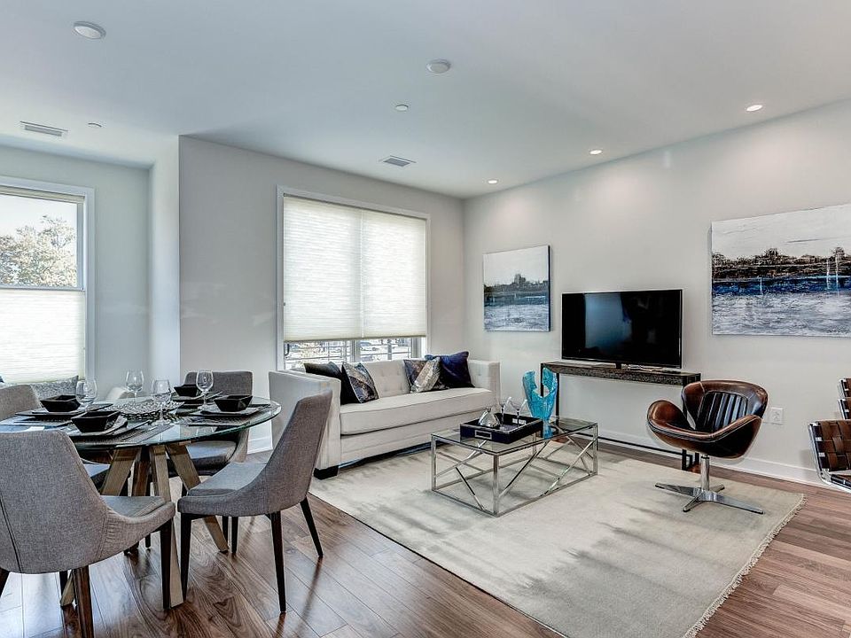 Living / Dining