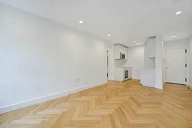 Rented by Akelius Real Estate Management