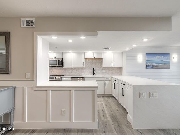 5th image of 3001 S Atlantic Ave APT 204