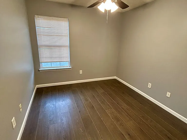 4201 High Park Ln — Photo 10