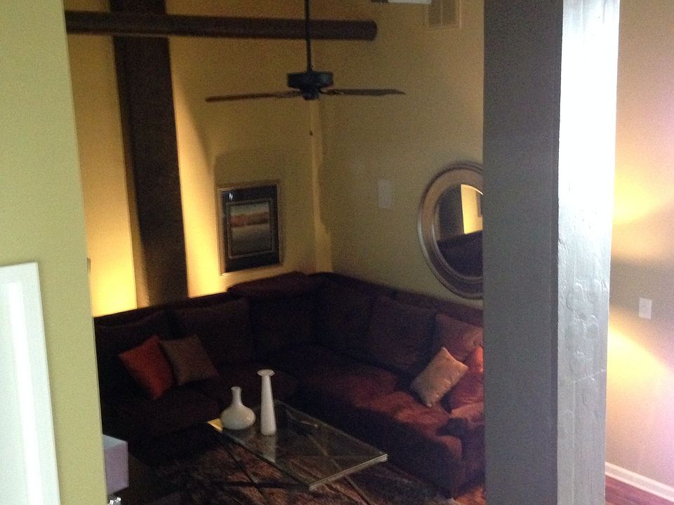 1st image of 624 E Walnut St APT 42