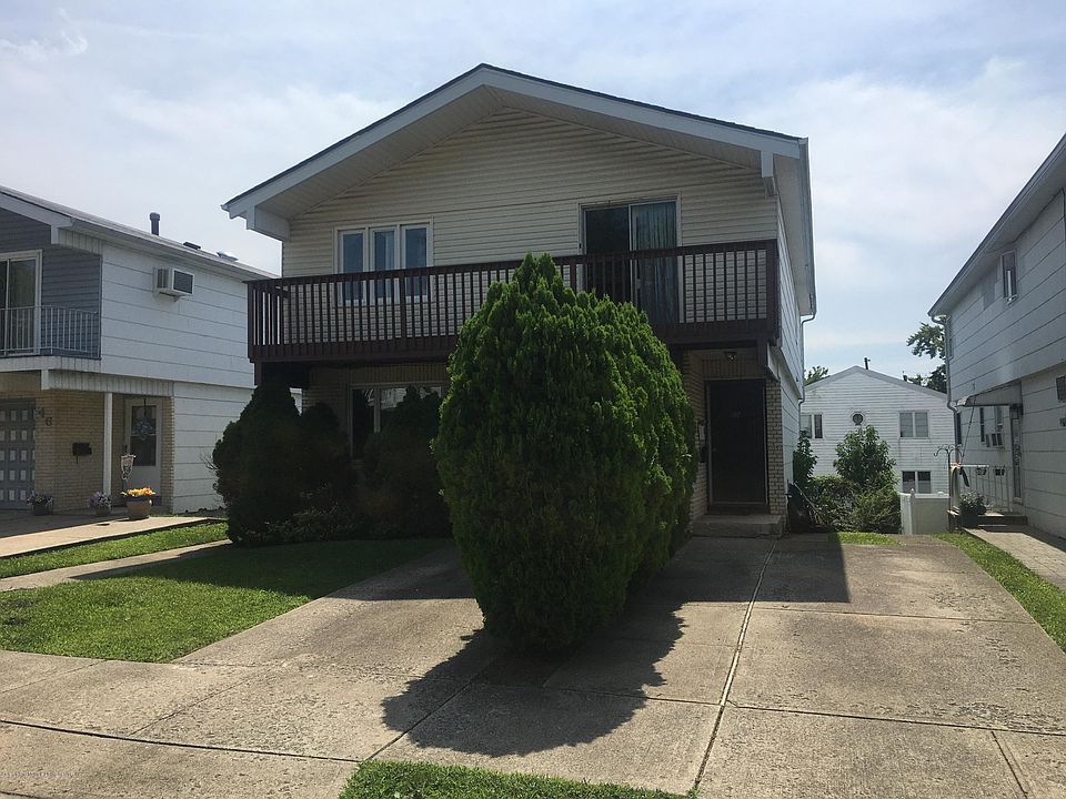 1st image of 50 Ashland Ave E