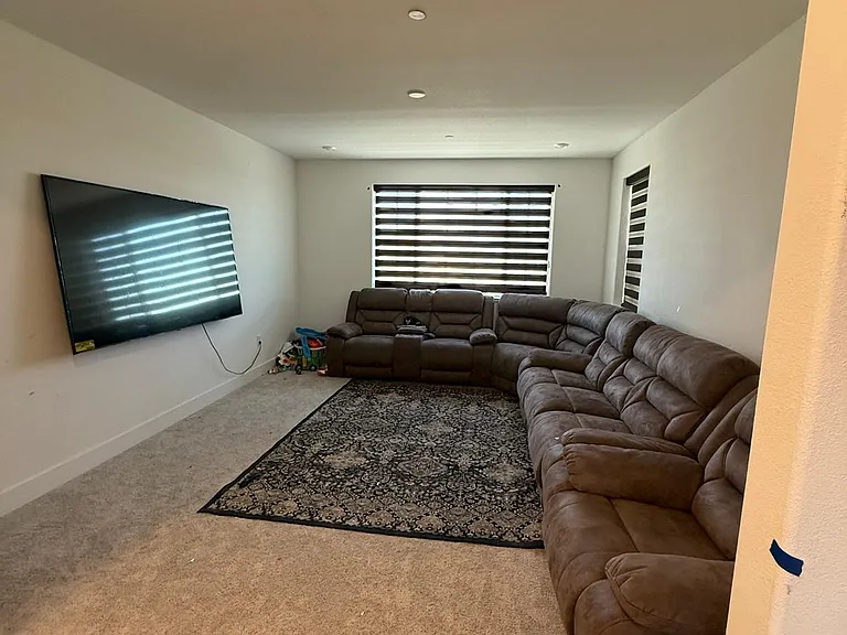 6000 Moon River Way — Photo 2