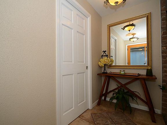 4th image of 5123 Birchmont Dr