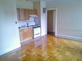 3286 33rd St APT B2, Astoria, NY 11106