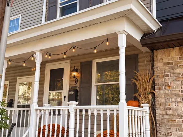 9 W Burlington St, Bordentown, NJ 08505