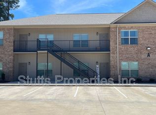 145 Bruin Pl UNIT 107, Florence, AL 35630