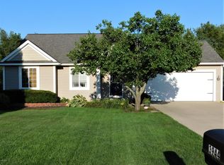 3944 Spruce Ln, Holland, MI 49424