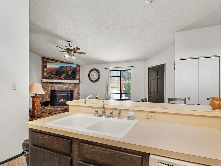 103 Niblic Ct — Photo 9