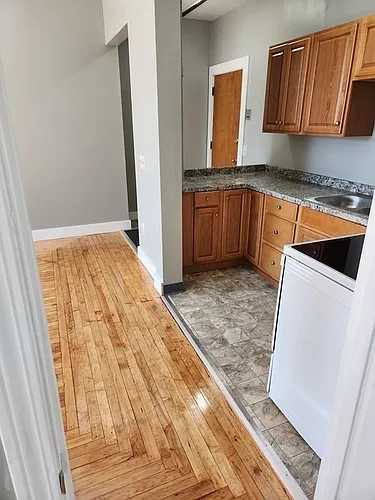 15 N Main St #11 Photo 1