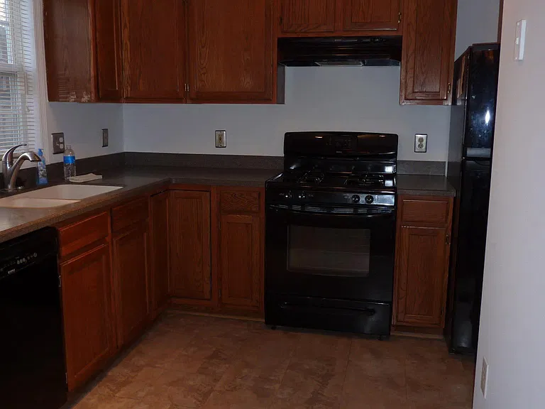2202 S Nelson St — Photo 9