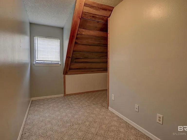 128 Richmond Rd — Photo 14