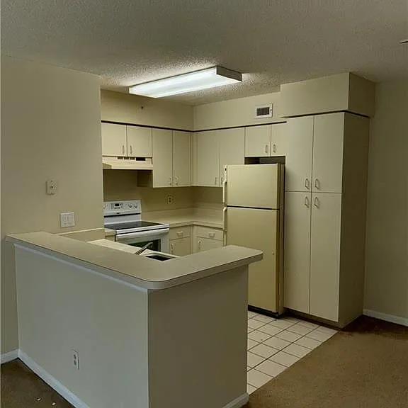 13631 Eagle Ridge Dr #226 — Photo 4