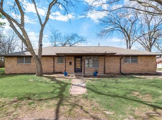 801 N Jackson St, Kaufman, TX 75142
