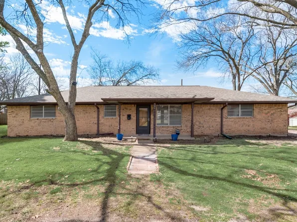 801 N Jackson St, Kaufman, TX 75142