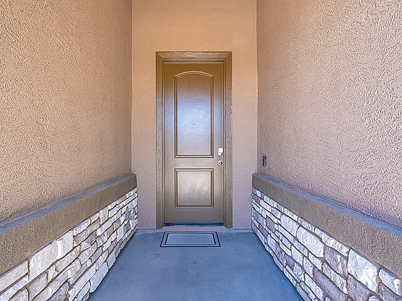 4th image of 9220 W Denton Ln