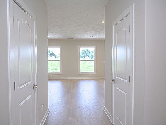 2nd image of 4071 Kimberlite Ave