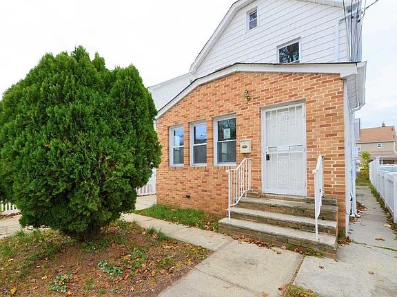 2nd image of 11434 208th St