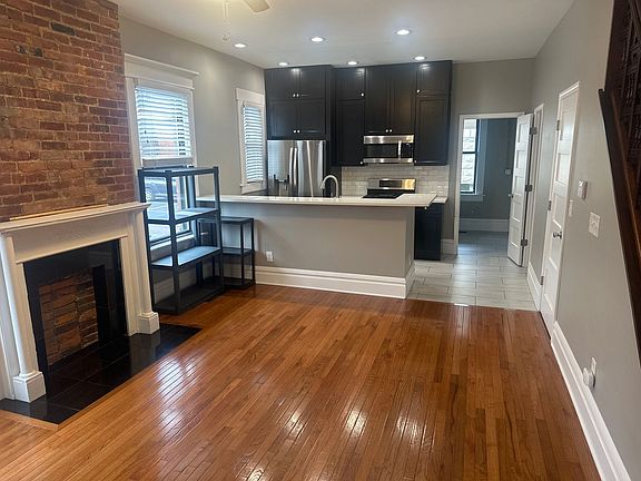 4th image of 1555 Hunter Ave #1555