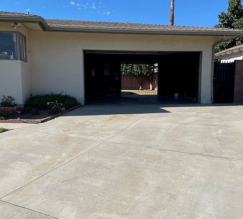 3rd image of 5436 Robinhood Ave