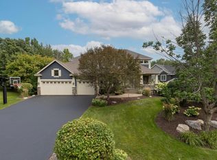 11372 Entrevaux Dr, Eden Prairie, MN 55347