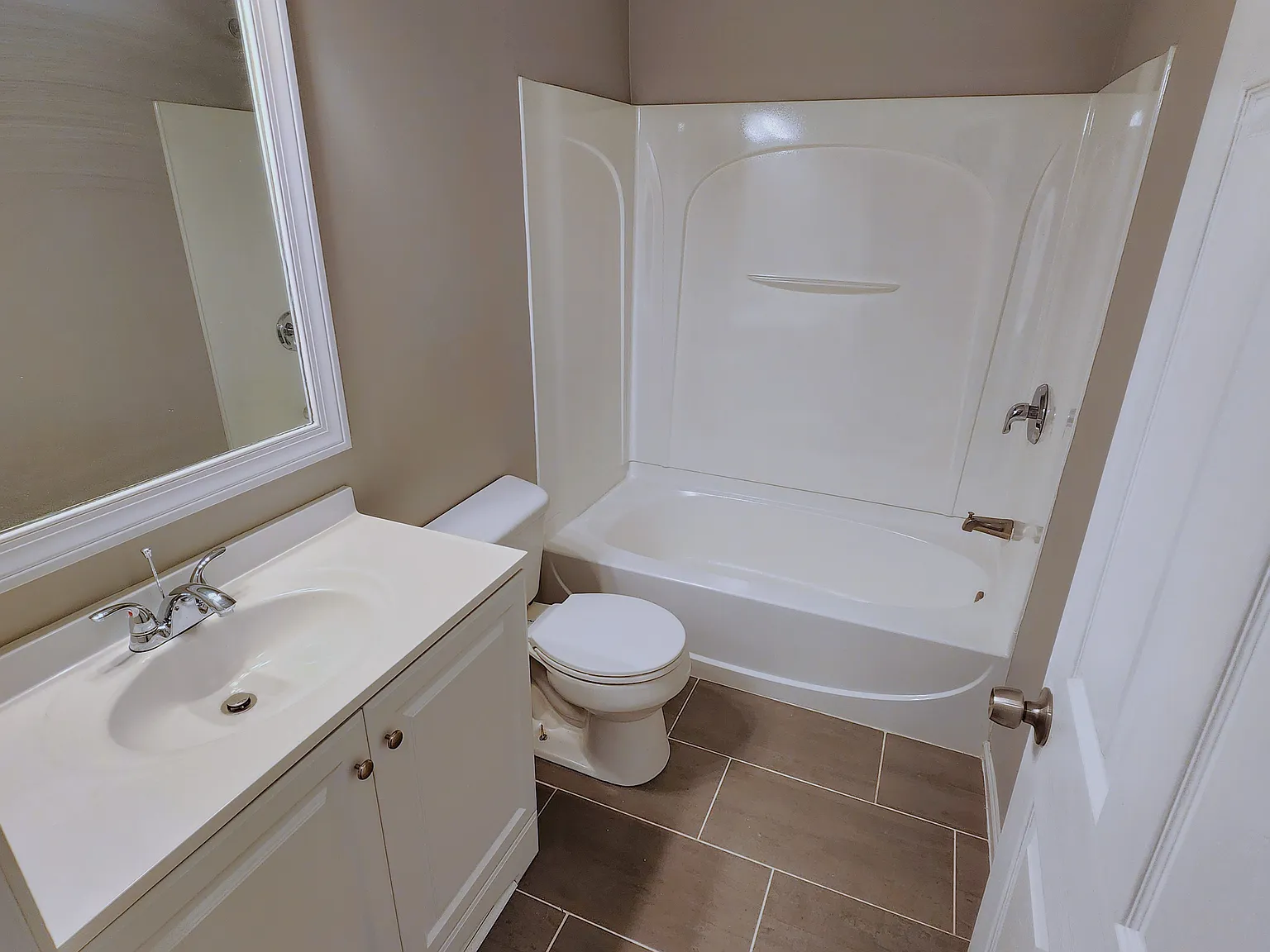 4 bed, 1632 sqft, $640 — Photo 3