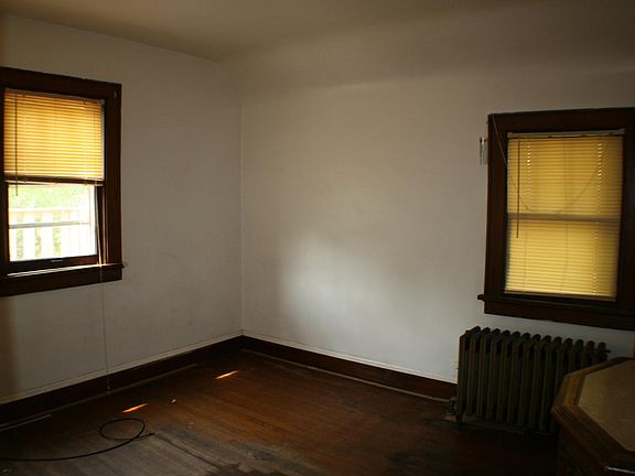 Back Bedroom outside Main Area