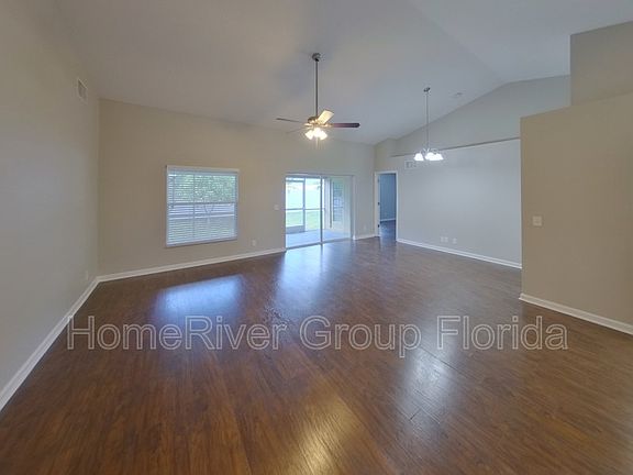 2nd image of 11914 Lynmoor Dr