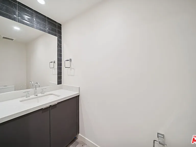 1051 S Corning St #102 — Photo 8
