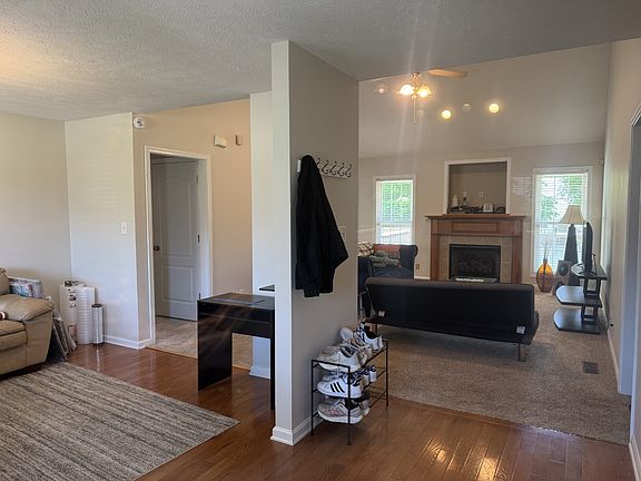 2nd image of 3271 Twelve Oaks Blvd