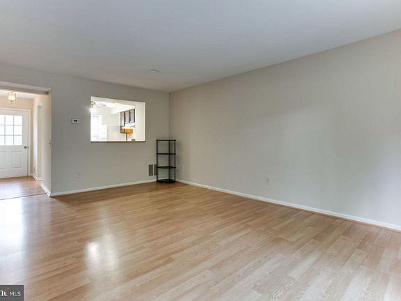 3rd image of 14733 Southwarke Pl
