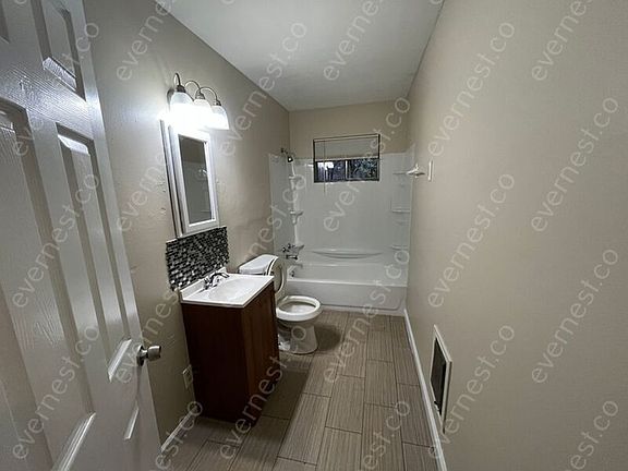 5th image of 2512 Laura St #A/b