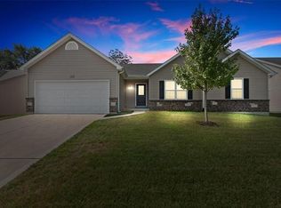 128 Liberty Grove Dr, Wentzville, MO 63385