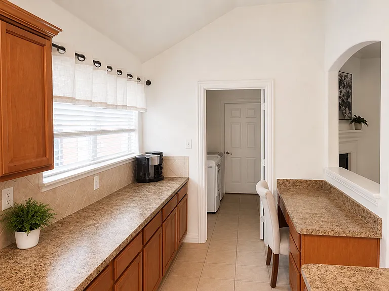 3845 Cedar Falls Dr — Photo 7
