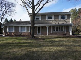 N79W22120 Bramble Dr, Lisbon, WI 53089