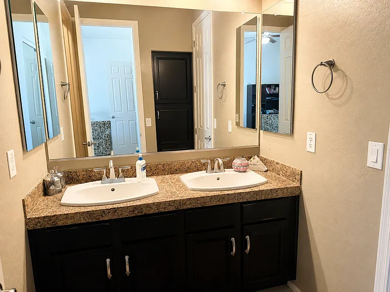 2405 W Wildhorse Dr — Photo 10