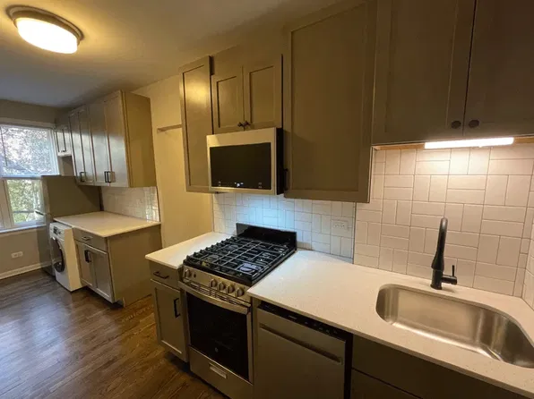 910-18 W Dakin St, Chicago, IL