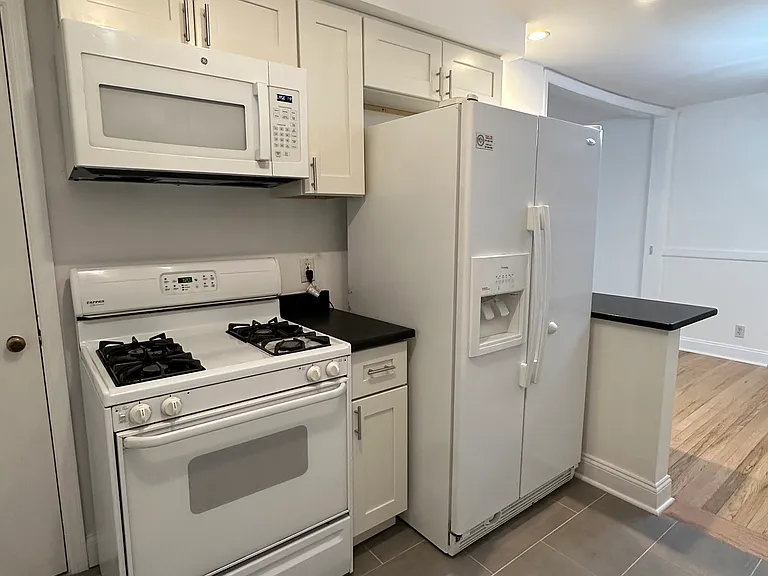 36 Morningside Ave — Photo 8