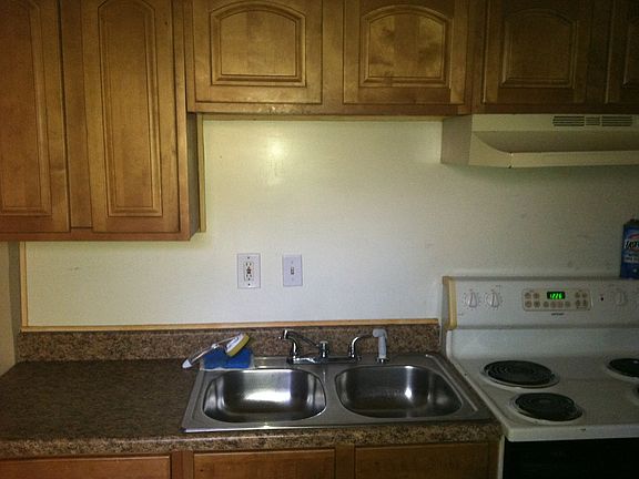 4th image of 6815 Monroe Ave