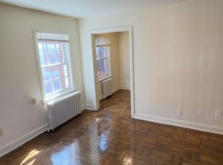 7705 Eastern Ave APT 203, Takoma Park, MD 20912