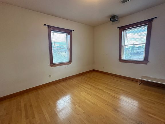 4th image of 22 High St Ste 6