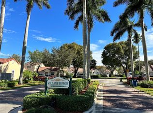 1582 Springside Dr, Fort Lauderdale, FL 33326