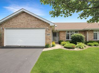 1060 Easy St UNIT B, Crown Point, IN 46307