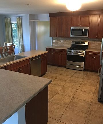 4th image of 17171 Highwood Dr